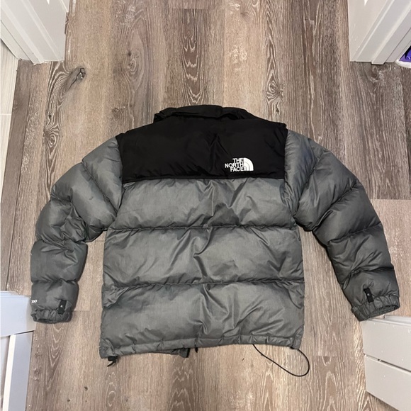 The north face puffer jacket, mens medium - Picture 5 of 5